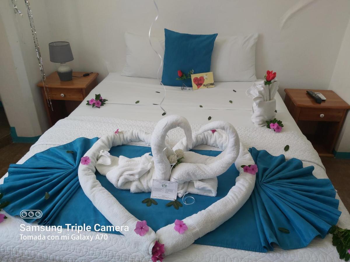 Galapagos Native Hostel Puerto Ayora  Ngoại thất bức ảnh