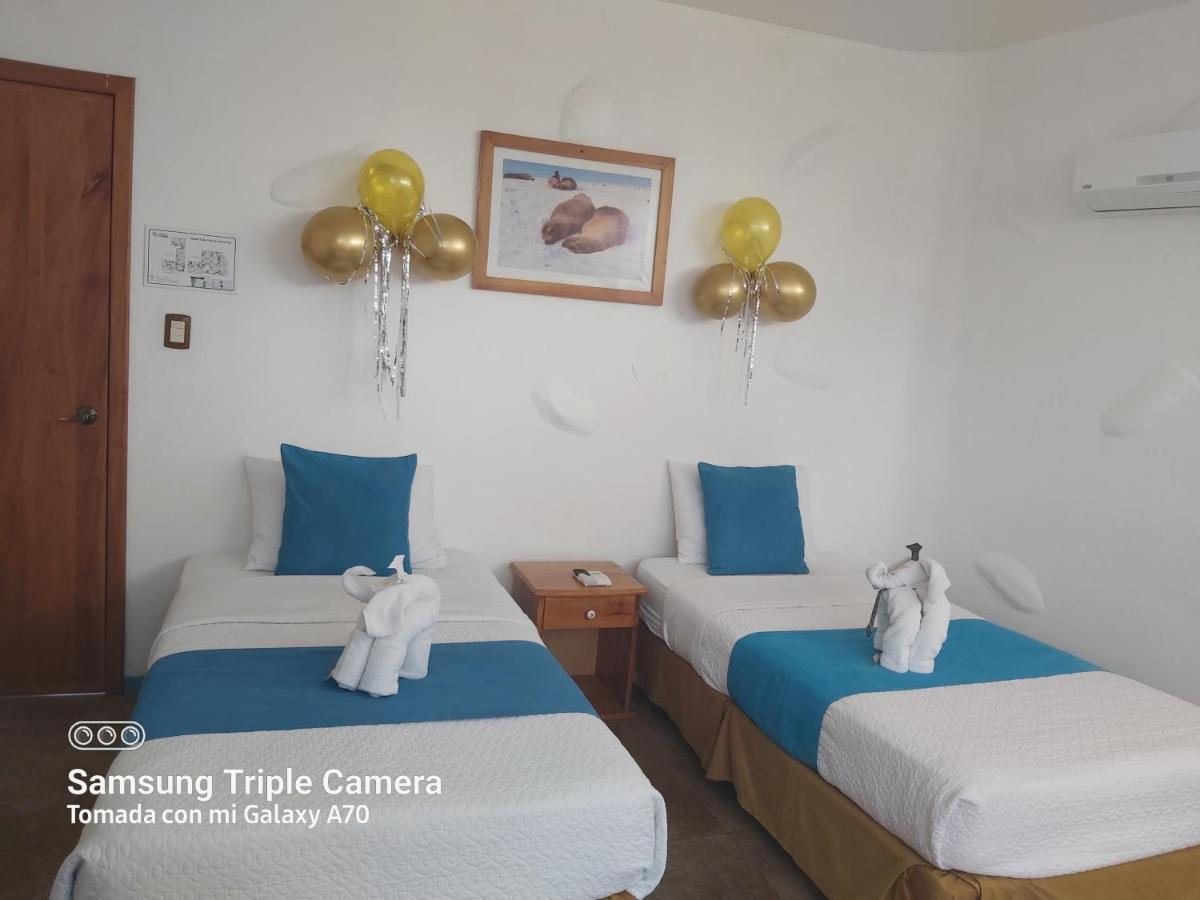 Galapagos Native Hostel Puerto Ayora  Ngoại thất bức ảnh