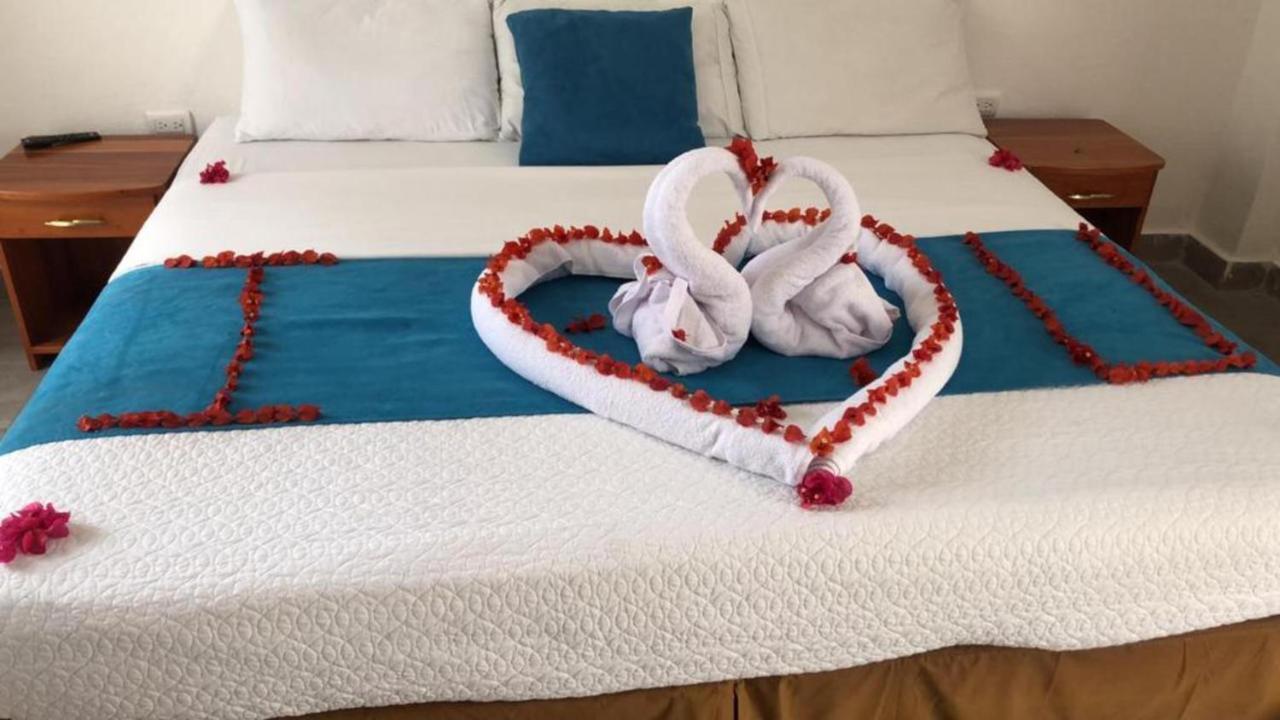 Galapagos Native Hostel Puerto Ayora  Ngoại thất bức ảnh